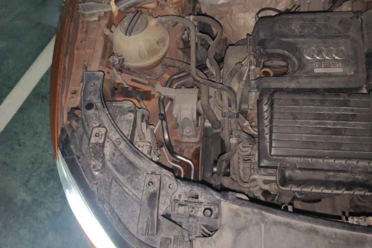 Used Audi Q3 2016 30 TFSI Fashion Model Engine Bay Right