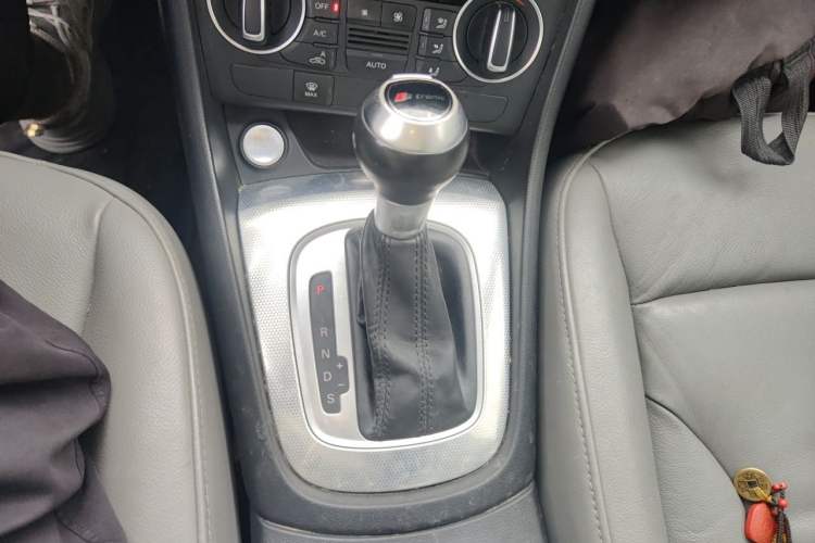 Used Audi Q3 2016 30 TFSI Fashion Model Gear Lever