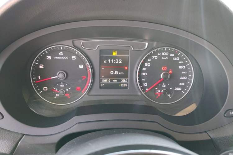 Used Audi Q3 2016 40 TFSI quattro all-wheel-drive sport model Instrument Cluster