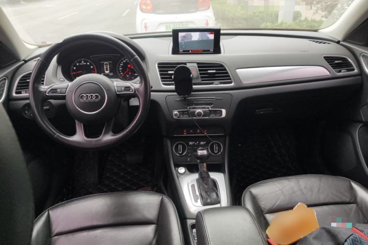 Used Audi Q3 2016 30 TFSI Fashion Model Interior 2