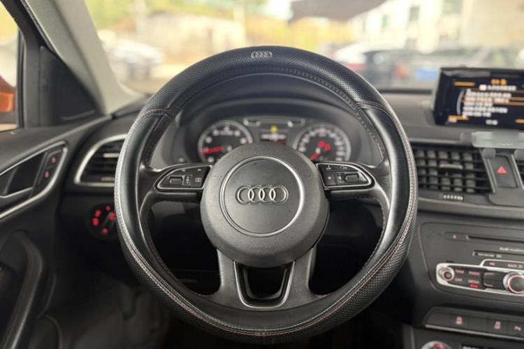 Used Audi Q3 2016 35 TFSI Collection Edition quattro Enjoyment Model Interior 3