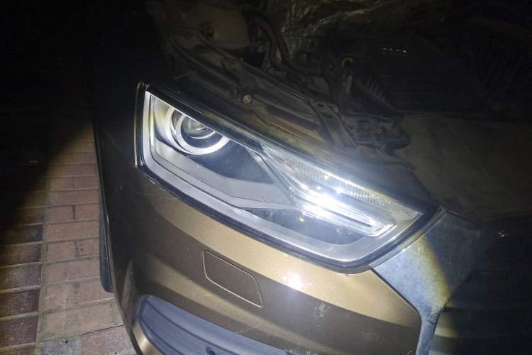 Used Audi Q3 2016 30 TFSI Fashion Model Right Front Headlight