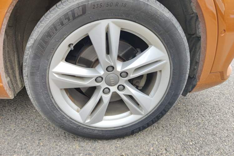 Used Audi Q3 2016 30 TFSI Fashion Model Right Front Wheel Hub