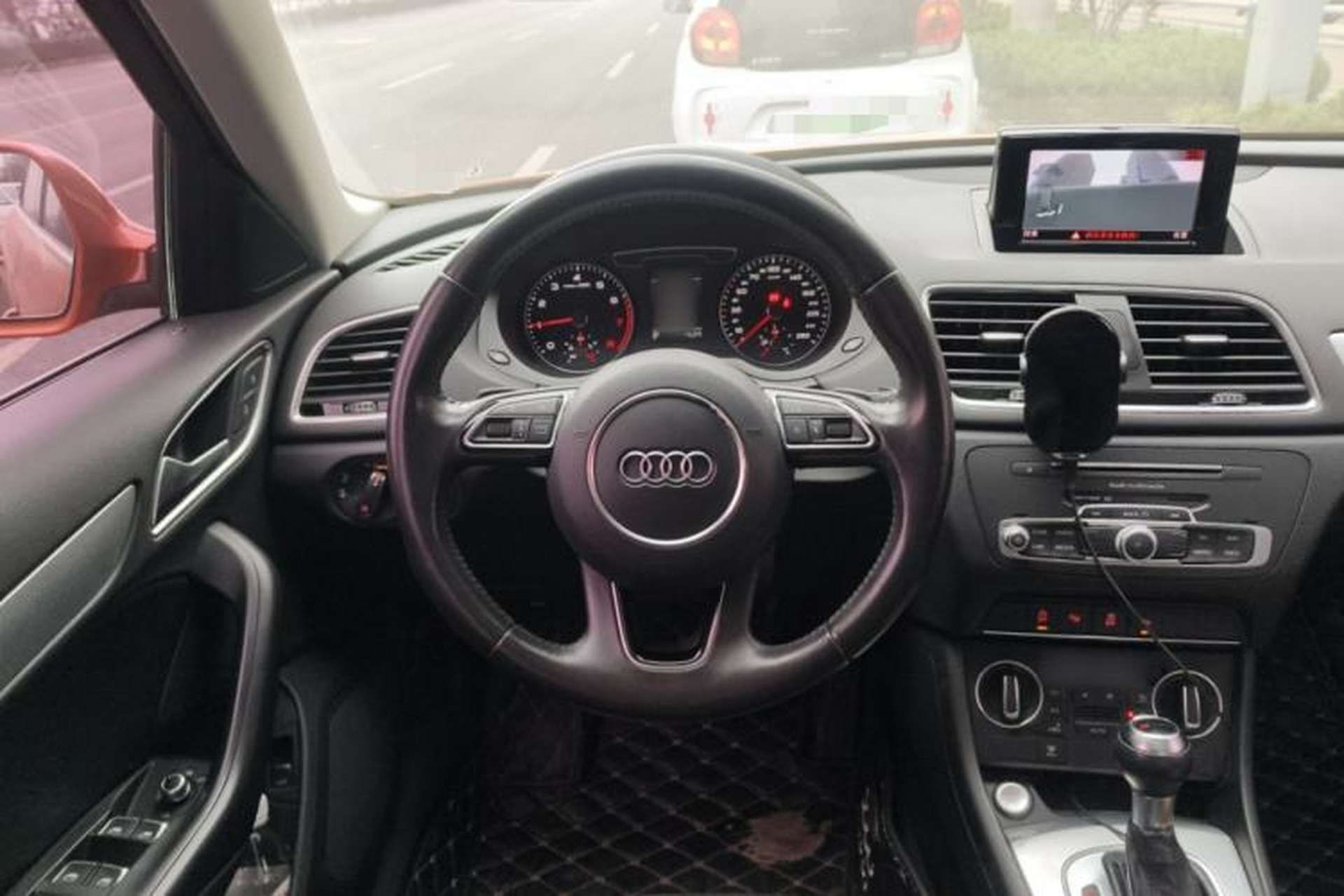 Used Audi Q3 2016 30 TFSI Fashion Model Steering Wheel