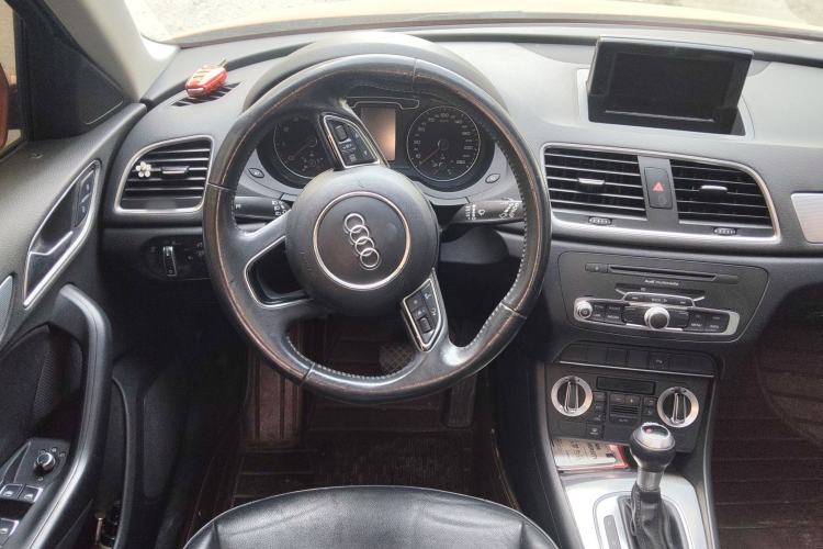 Used Audi Q3 2016 30 TFSI Collector's Edition Comfort Model Steering Wheel
