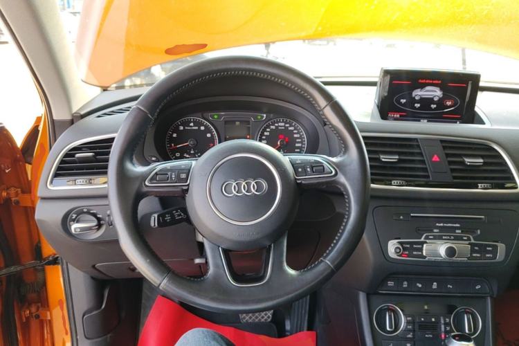 Used Audi Q3 2016 40 TFSI quattro all-wheel-drive sport model Steering Wheel