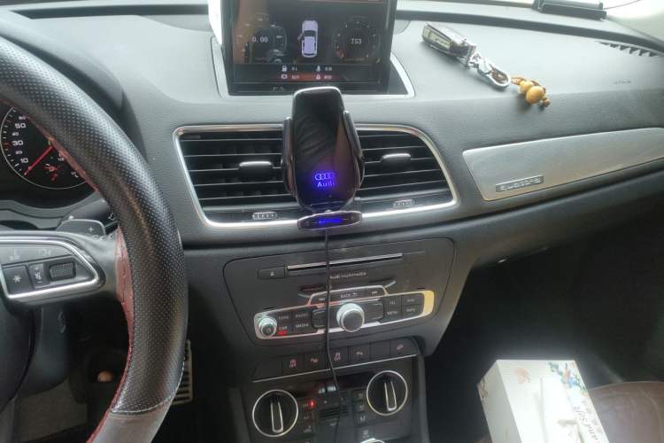 Used Audi Q3 2016 35 TFSI quattro all-wheel-drive style model Audio And AC Panel