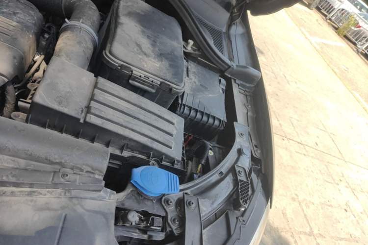 Used Audi Q3 2016 35 TFSI Fashion Model Engine Bay Left