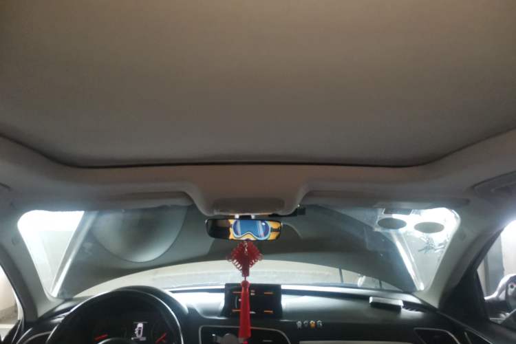 Used Audi Q3 2016 35 TFSI Style Edition Headliner
