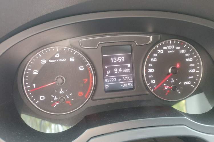 Used Audi Q3 2016 35 TFSI quattro all-wheel-drive style model Instrument Cluster