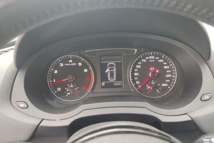 Used Audi Q3 2016 30 TFSI Fashion Model Instrument Cluster