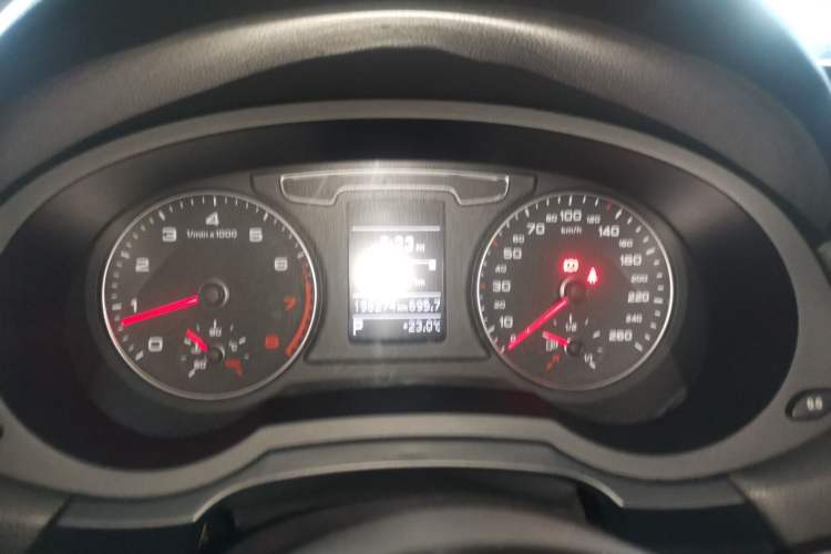 Used Audi Q3 2016 35 TFSI Style Edition Instrument Cluster