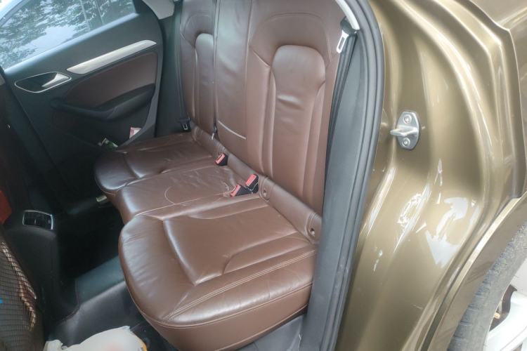 Used Audi Q3 2016 35 TFSI quattro all-wheel-drive style model Left Rear Seat