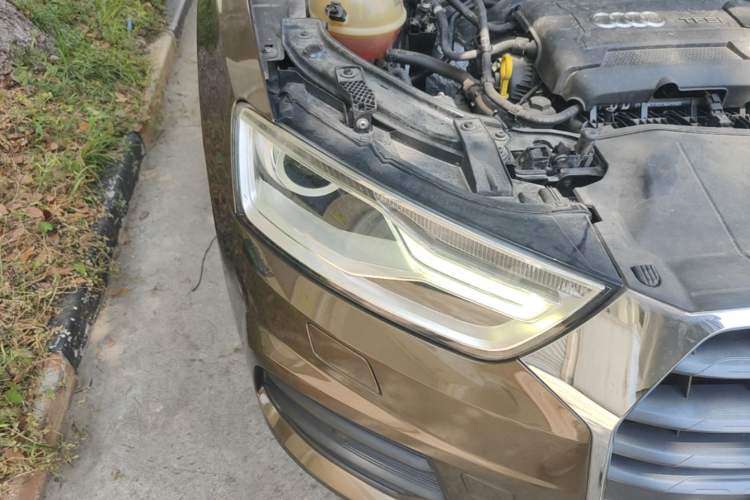 Used Audi Q3 2016 35 TFSI Fashion Model Right Front Headlight
