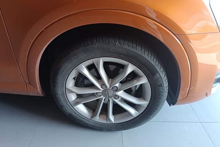 Used Audi Q3 2016 30 TFSI Collector's Edition Intelligent Model Right Front Wheel Hub