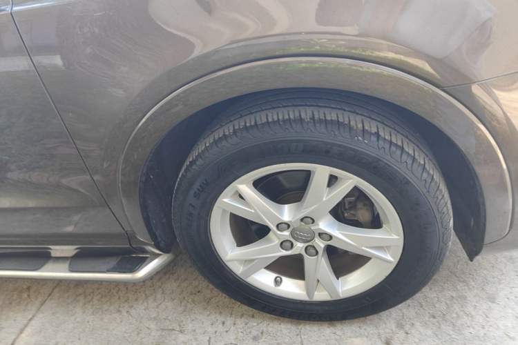 Used Audi Q3 2016 35 TFSI Fashion Model Right Front Wheel Hub