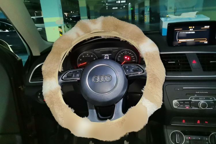 Used Audi Q3 2016 30 TFSI Fashion Model Steering Wheel