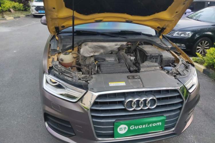 Used Audi Q3 2016 30 TFSI Fashion Model Engine Bay Right