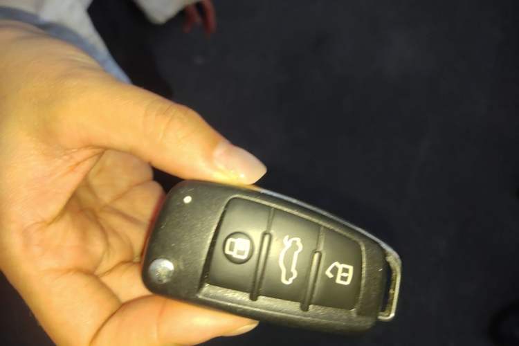 Used Audi Q3 2016 30 TFSI Fashion Model Vehicle Key
