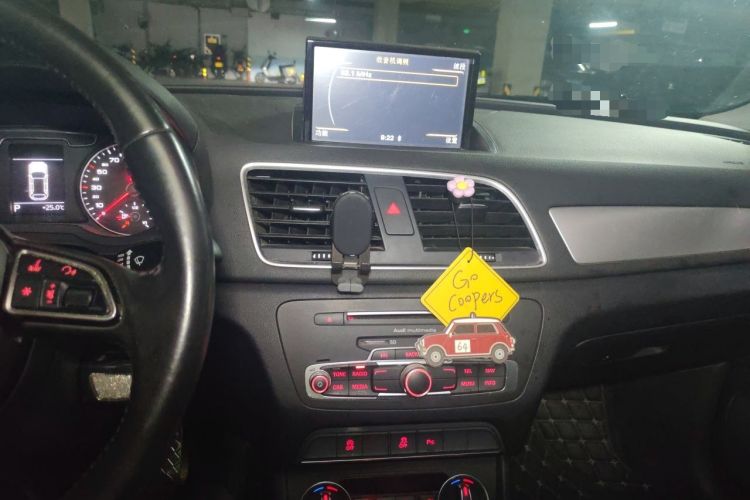 Used Audi Q3 2016 30 TFSI Fashion Model Audio And AC Panel