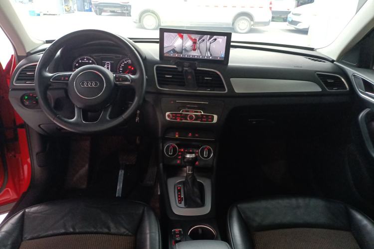 Used Audi Q3 2016 35 TFSI Fashion Model Center Console