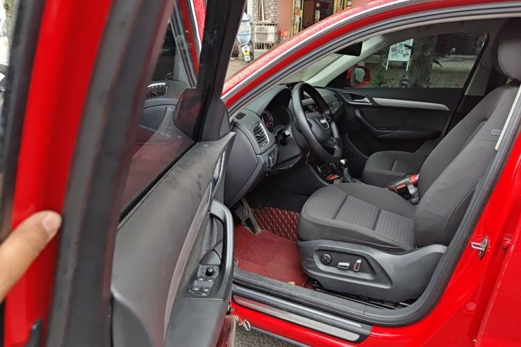 Used Audi Q3 2016 30 TFSI Standard Model Driver Seat