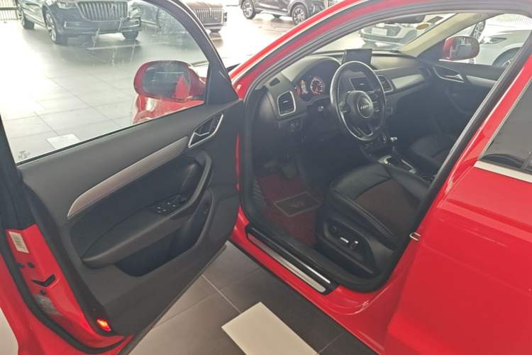 Used Audi Q3 2016 30 TFSI Fashion Model Driver Seat