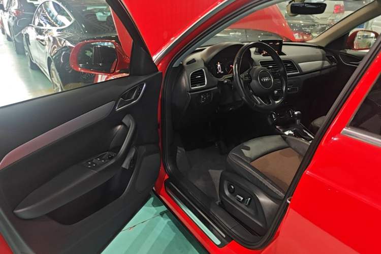 Used Audi Q3 2016 30 TFSI Fashion Model Driver Seat