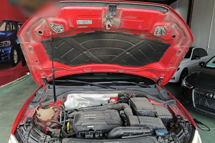 Used Audi Q3 2016 35 TFSI Style Edition Engine Bay