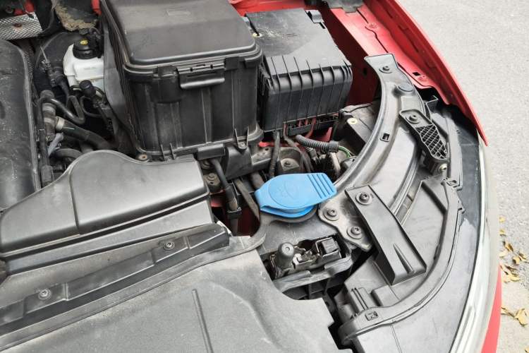 Used Audi Q3 2016 30 TFSI Standard Model Engine Bay Left