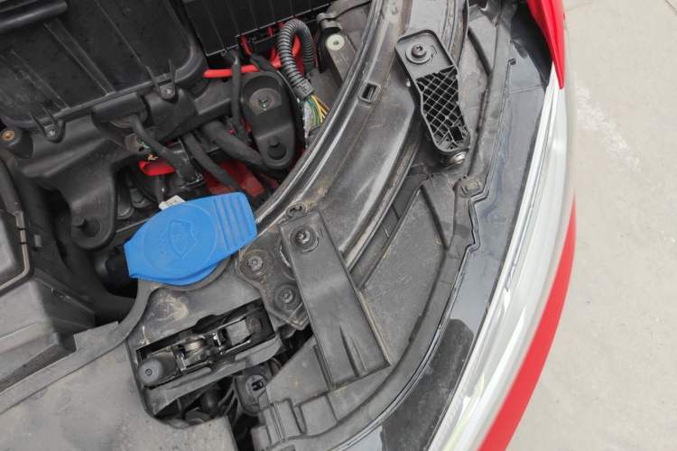 Used Audi Q3 2016 30 TFSI Fashion Model Engine Bay Left