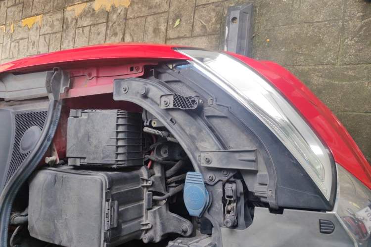 Used Audi Q3 2016 30 TFSI Standard Model Engine Bay Left