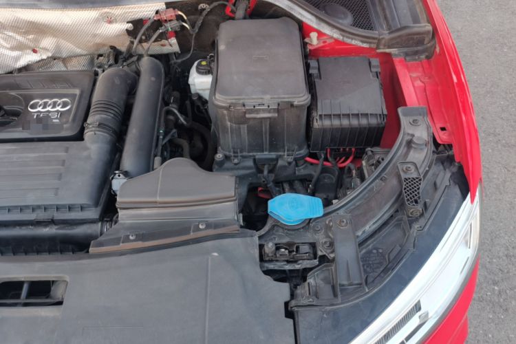 Used Audi Q3 2016 30 TFSI Fashion Model Engine Bay Left