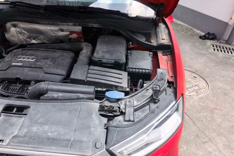 Used Audi Q3 2016 35 TFSI Fashion Model Engine Bay Left