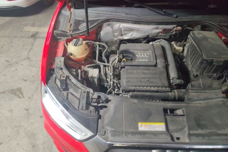 Used Audi Q3 2016 30 TFSI Fashion Model Engine Bay Right