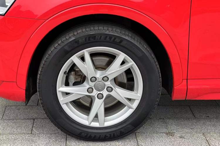 Used Audi Q3 2016 30 TFSI Fashion Model Exterior 9