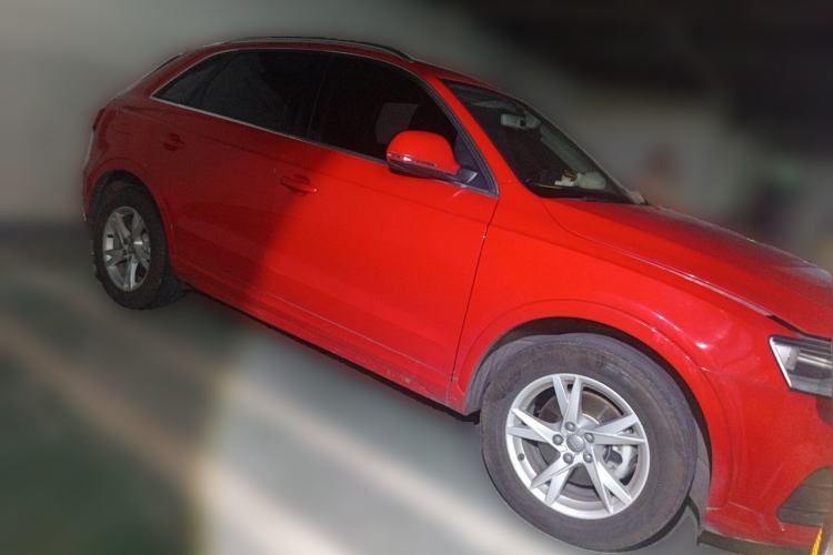 Used Audi Q3 2016 30 TFSI Fashion Model Front Right 45 Deg