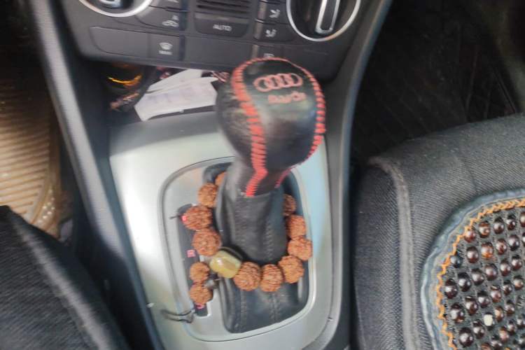 Used Audi Q3 2016 30 TFSI Standard Model Gear Lever