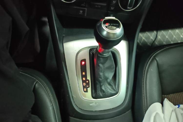 Used Audi Q3 2016 30 TFSI Fashion Model Gear Lever