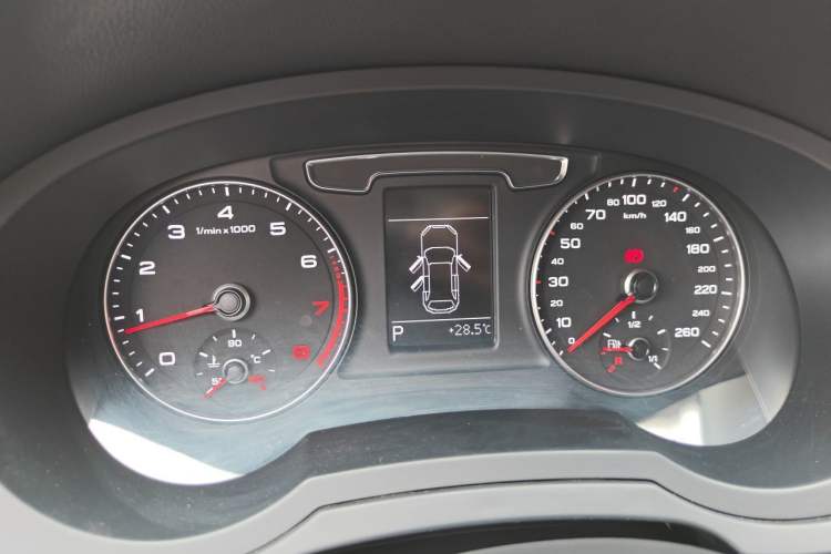 Used Audi Q3 2016 30 TFSI Fashion Model Instrument Cluster