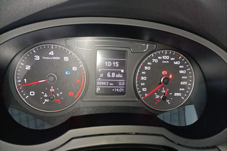 Used Audi Q3 2016 35 TFSI Fashion Model Instrument Cluster