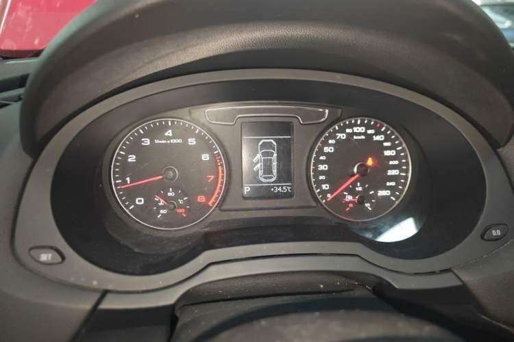 Used Audi Q3 2016 30 TFSI Fashion Model Instrument Cluster