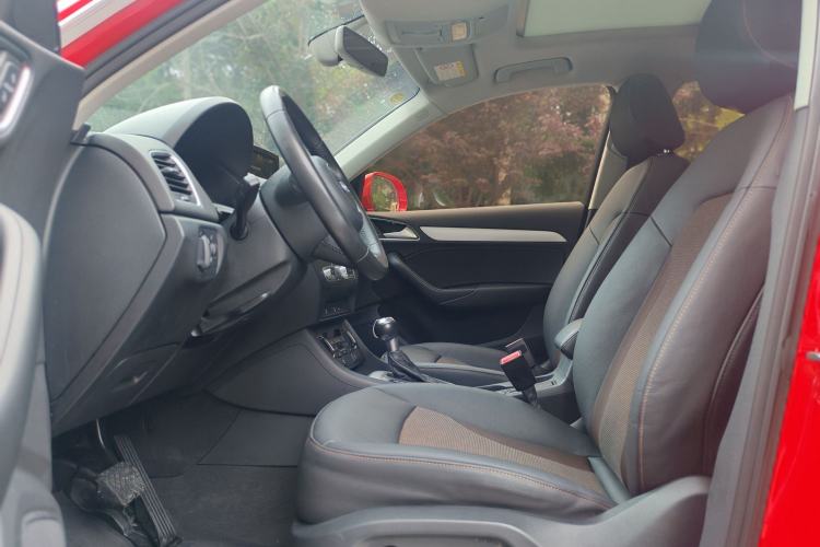 Used Audi Q3 2016 30 TFSI Fashion Model Interior 2