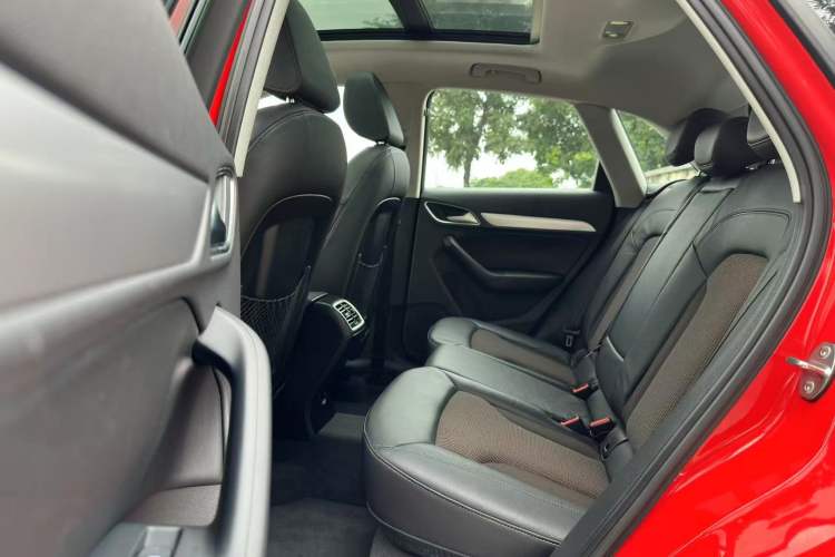 Used Audi Q3 2016 30 TFSI Fashion Model Interior 3