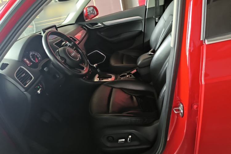 Used Audi Q3 2016 35 TFSI Style Edition Left Front Seat