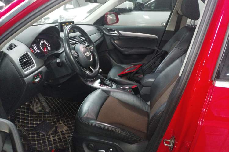 Used Audi Q3 2016 35 TFSI Fashion Model Left Front Seat