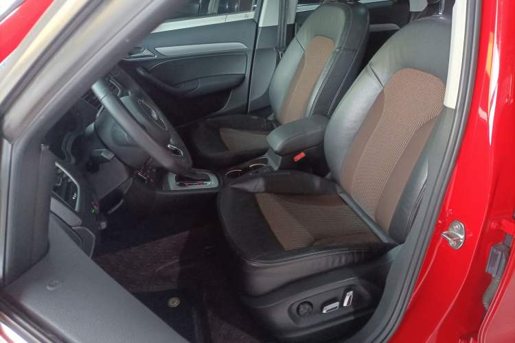 Used Audi Q3 2016 35 TFSI Fashion Model Left Front Seat