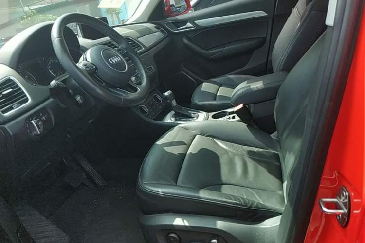 Used Audi Q3 2016 35 TFSI Style Edition Left Front Seat