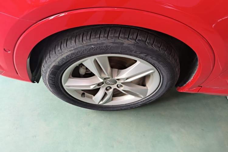 Used Audi Q3 2016 35 TFSI Style Edition Left Front Wheel Hub