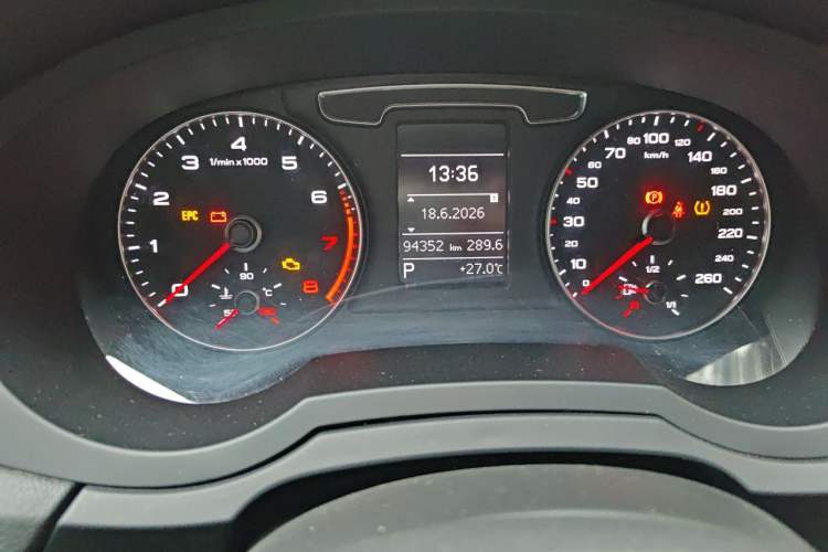 Used Audi Q3 2016 30 TFSI Standard Model Odometer Close Up